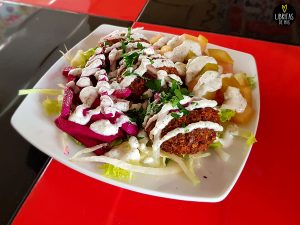 Habibi’s Pita , pita, habibis, falafel, nabos, tomate, tomate tierno, restaurante, sangria, #FoodReview, platillos, Libritas de Más, El Salvador, restaurante, árabe, bowl, pitza, chef, mariscos, platos fuertes, delicioso, papas fritas, #Delichuuuz, que comer en el salvador, restaurantes en el salvador, blog, food blog, blogs de el salvador, comida, blog de comida